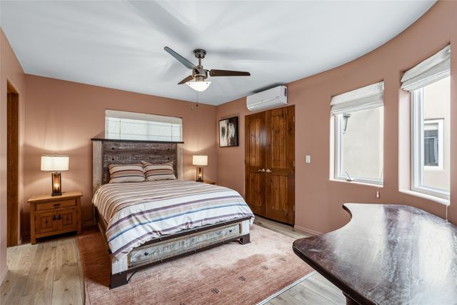 2720 Pradera Court, Santa Fe, NM 87505