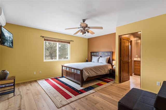 2720 Pradera Court, Santa Fe, NM 87505