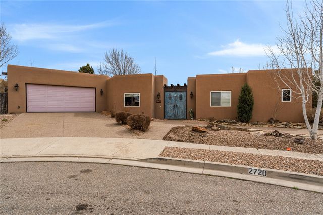 2720 Pradera Court, Santa Fe, NM 87505