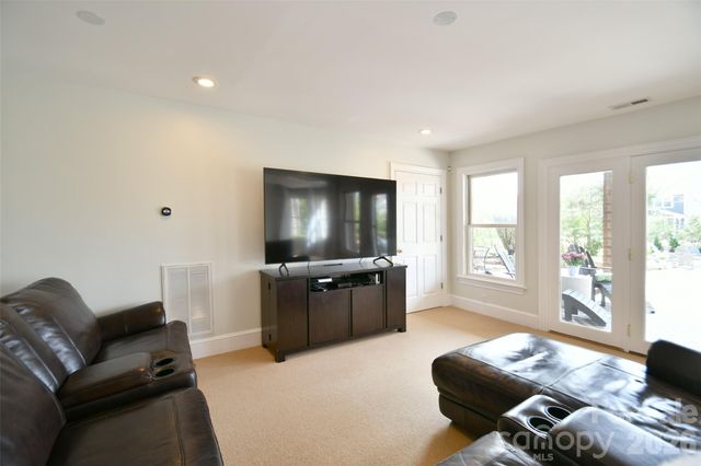 1320 Hudson Place, Davidson, NC 28036