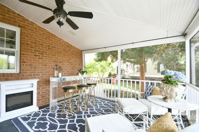 1320 Hudson Place, Davidson, NC 28036