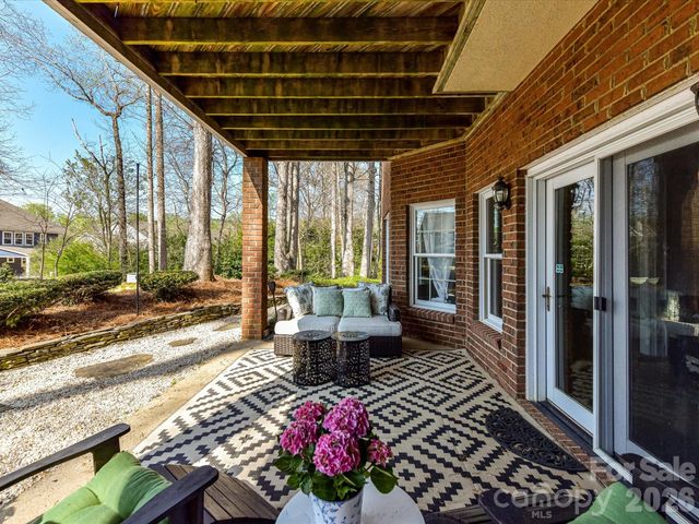 1320 Hudson Place, Davidson, NC 28036