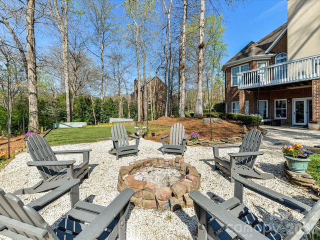 1320 Hudson Place, Davidson, NC 28036