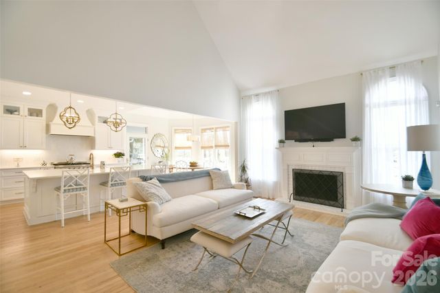 1320 Hudson Place, Davidson, NC 28036