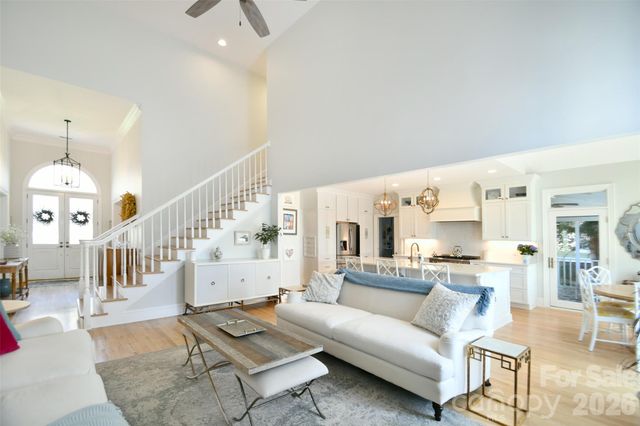 1320 Hudson Place, Davidson, NC 28036