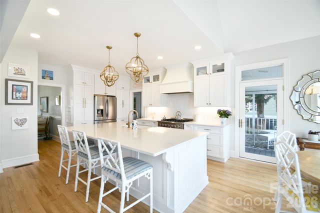 1320 Hudson Place, Davidson, NC 28036