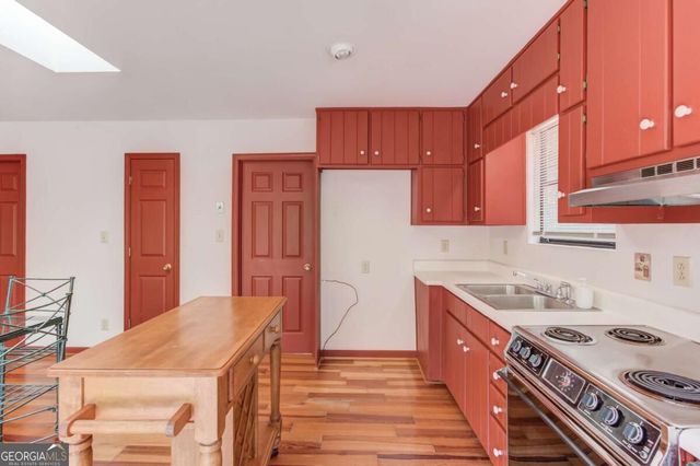 3629 Lakeview Drive, Gainesville, GA 30501