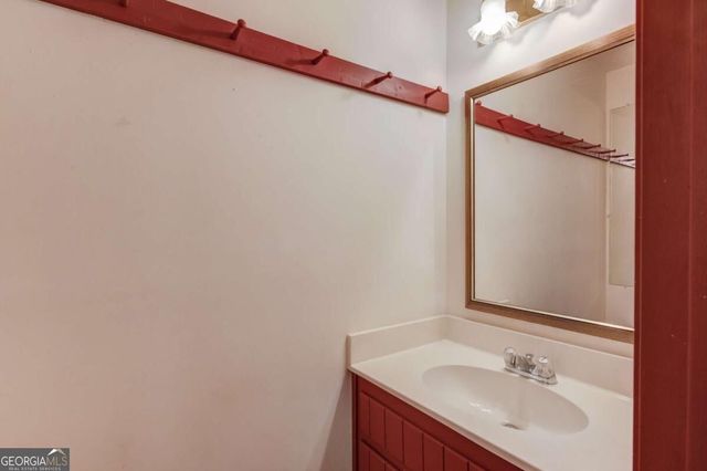 3629 Lakeview Drive, Gainesville, GA 30501