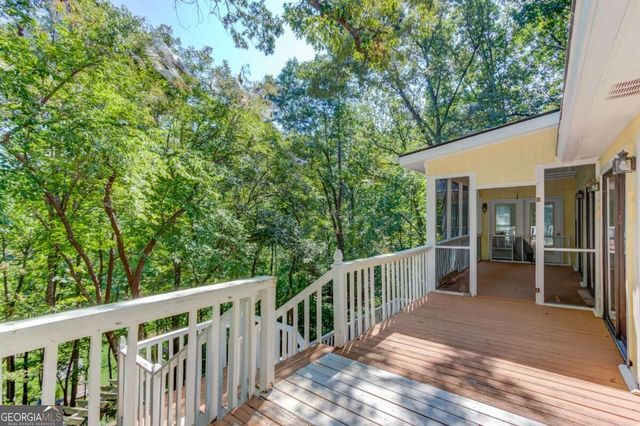 3629 Lakeview Drive, Gainesville, GA 30501