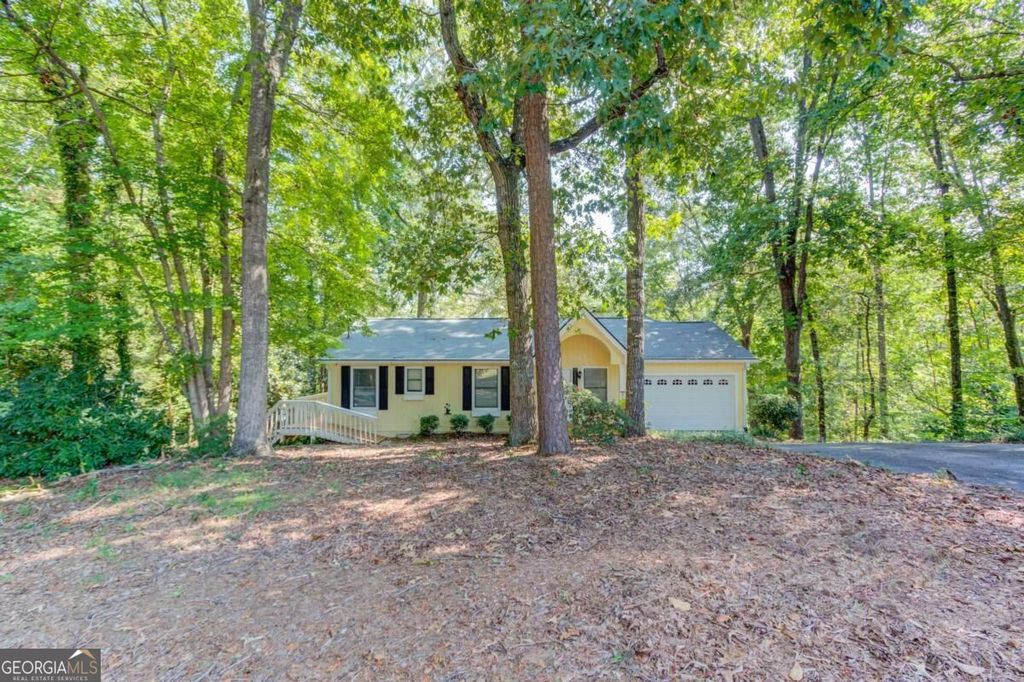 3629 Lakeview Drive, Gainesville, GA 30501