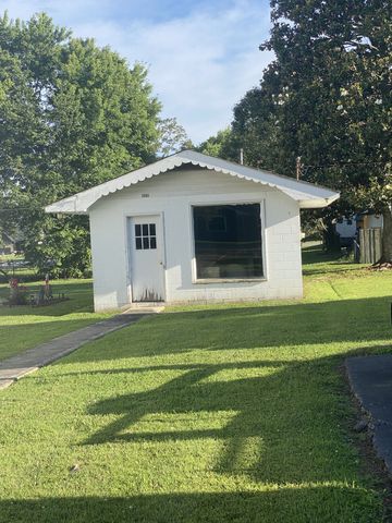 615 Cill St, Smithville, TN 37166