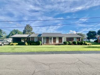 615 Cill St, Smithville, TN 37166