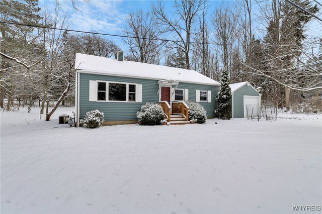 4547 Duerr Road, Orchard Park, NY 14127