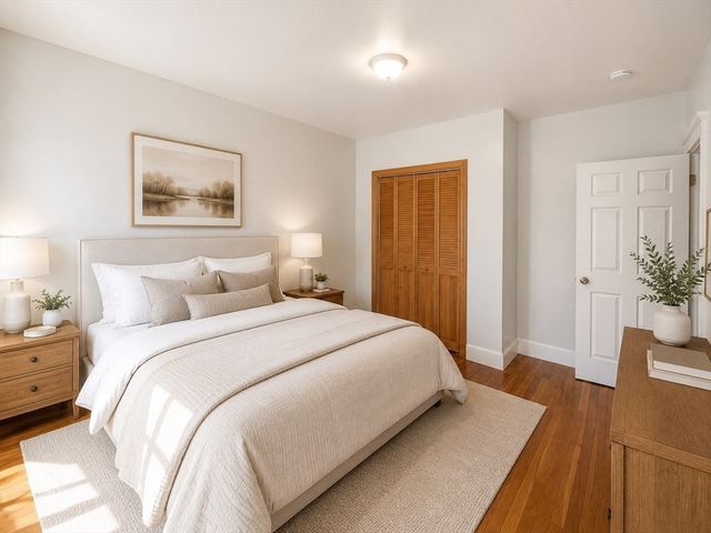 2001 Commonwealth Ave 32, Boston, MA 02135