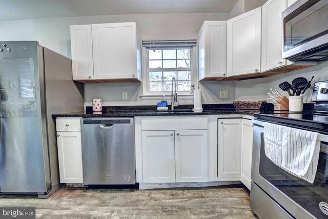 2226 GUNSMITH SQ, Reston, VA 20191