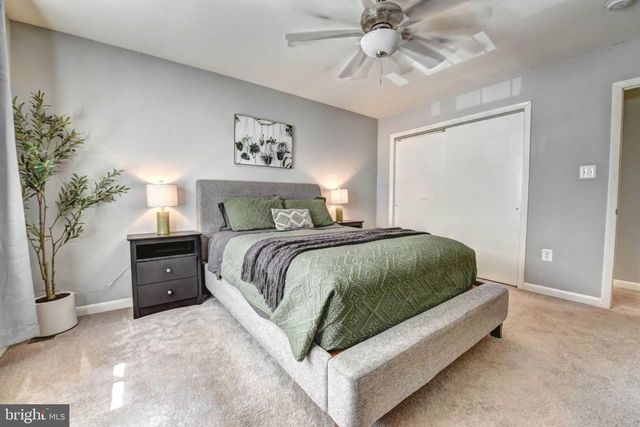 2226 GUNSMITH SQ, Reston, VA 20191