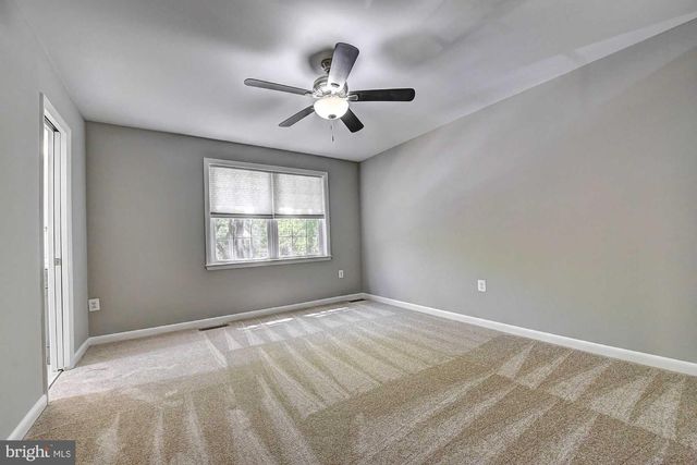 2226 GUNSMITH SQ, Reston, VA 20191