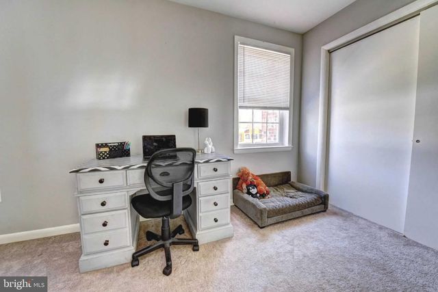 2226 GUNSMITH SQ, Reston, VA 20191