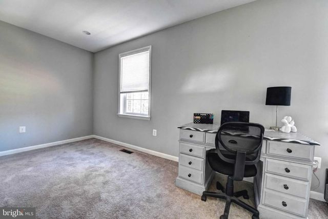 2226 GUNSMITH SQ, Reston, VA 20191