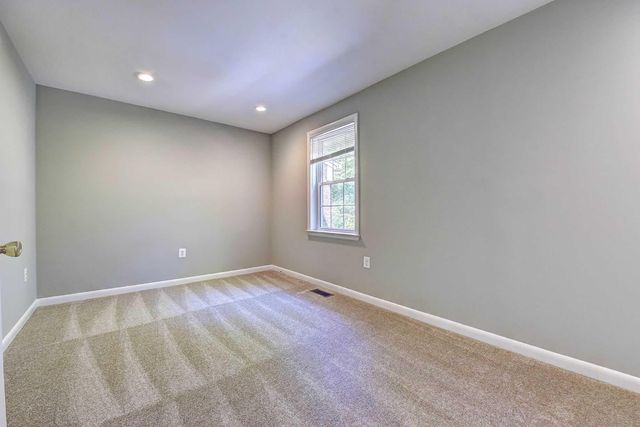 2226 GUNSMITH SQ, Reston, VA 20191
