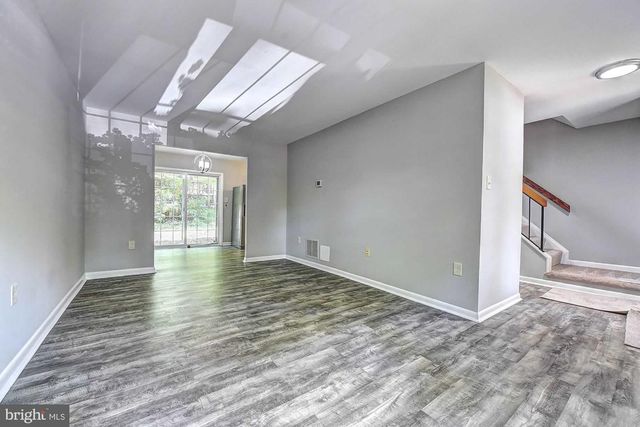 2226 GUNSMITH SQ, Reston, VA 20191