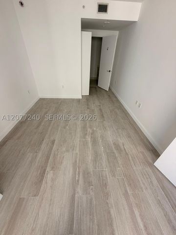 55 SW 9th St 3609, Miami, FL 33130