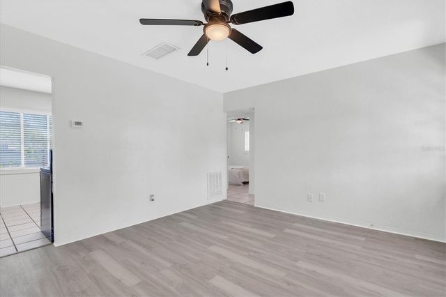 1221 53RD AVENUE N, St Petersburg, FL 33703