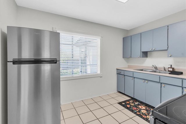 1221 53RD AVENUE N, St Petersburg, FL 33703
