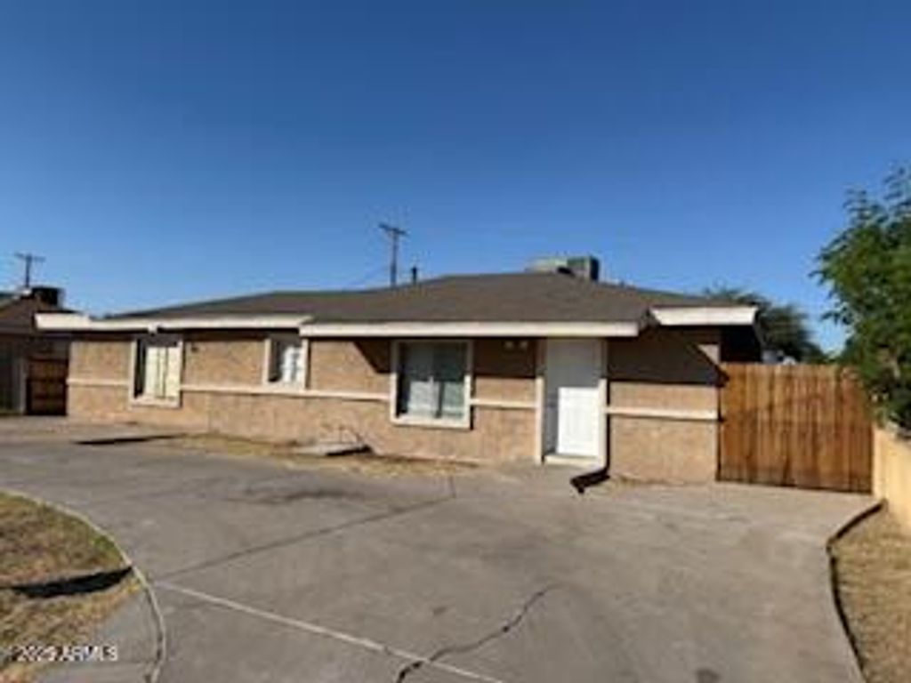 3538 W PALM Lane, Phoenix, AZ 85009