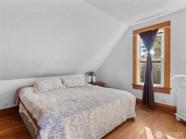 124 E 37th Street, Tacoma, WA 98404