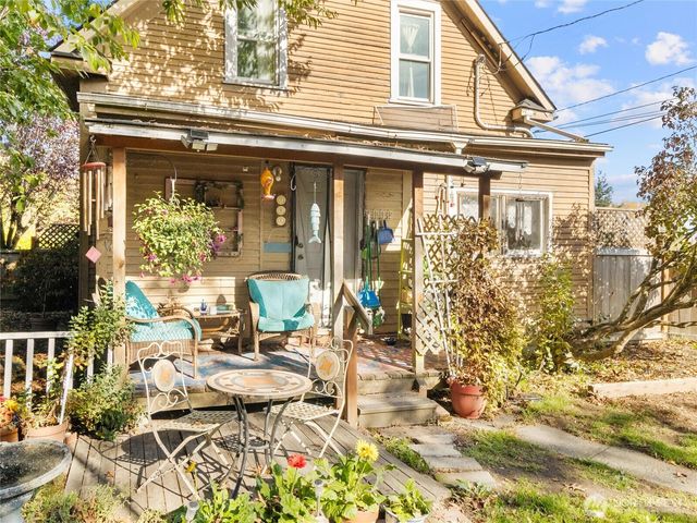 124 E 37th Street, Tacoma, WA 98404