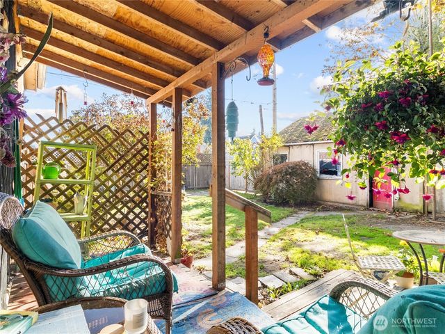 124 E 37th Street, Tacoma, WA 98404