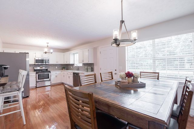 22 W Sims, Ringgold, GA 30736