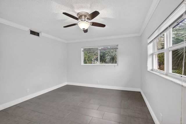 830 S Hollybrook Drive 310, Pembroke Pines, FL 33025
