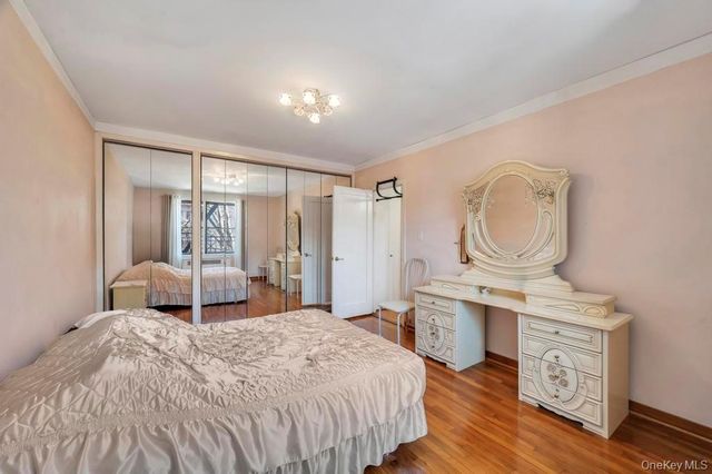 10010 67 Road 4 Floor, Forest Hills, NY 11375