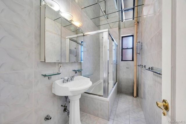 10010 67 Road 4 Floor, Forest Hills, NY 11375