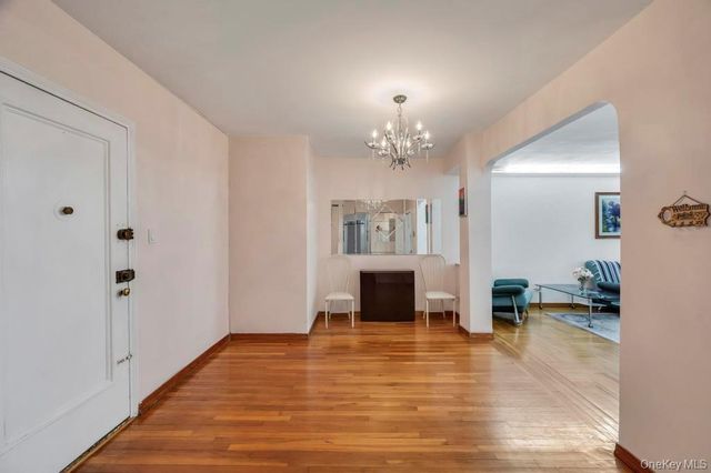 10010 67 Road 4 Floor, Forest Hills, NY 11375