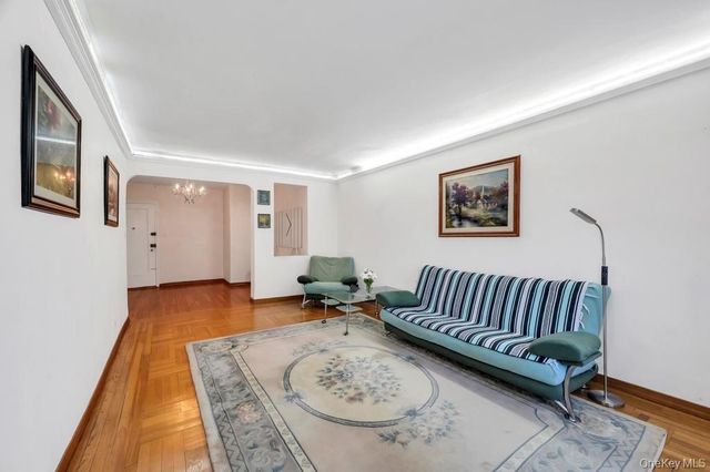 10010 67 Road 4 Floor, Forest Hills, NY 11375