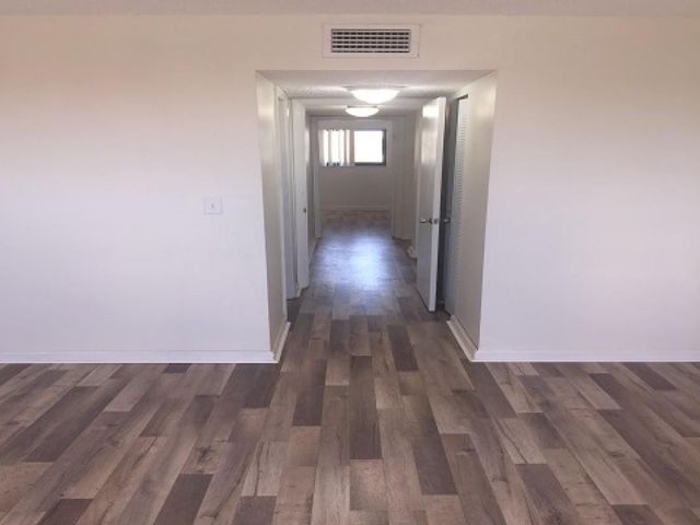 1011 SW 105th Avenue 200, Miami, FL 33174