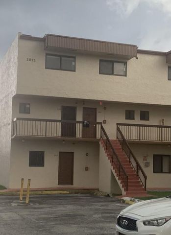 1011 SW 105th Avenue 200, Miami, FL 33174