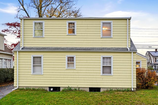 515 Wilcoxson Avenue, Stratford, CT 06614