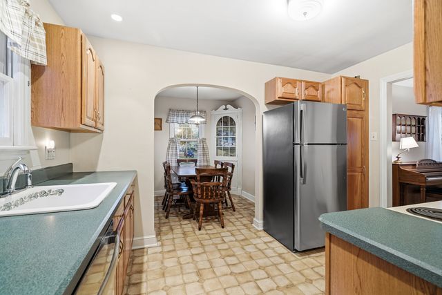 515 Wilcoxson Avenue, Stratford, CT 06614