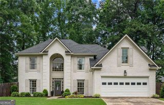 231 Red Oak Lane, Alpharetta, GA 30009