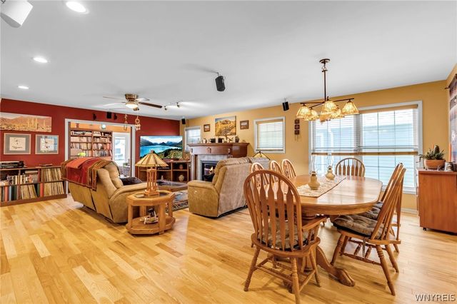 30 Sedge, Lancaster, NY 14086