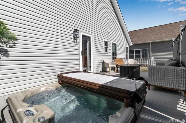 30 Sedge, Lancaster, NY 14086