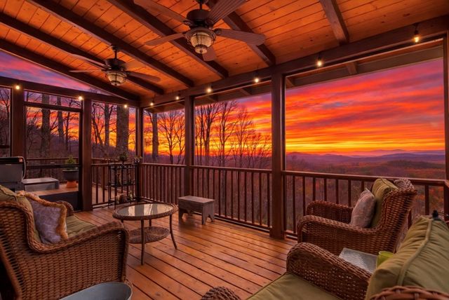 217 Walnut Ridge, Ellijay, GA 30540