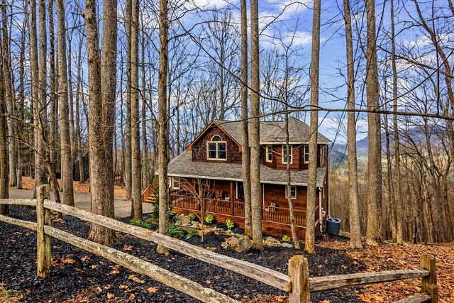 217 Walnut Ridge, Ellijay, GA 30540