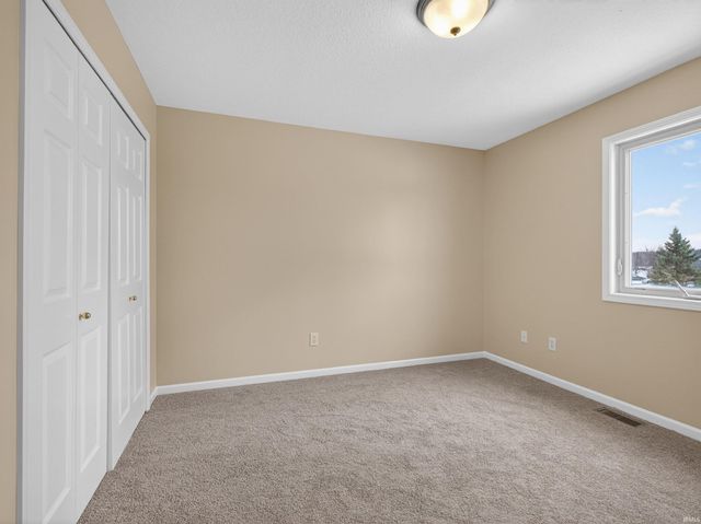 5125 Powell Plateau Crossing, Fort Wayne, IN 46808