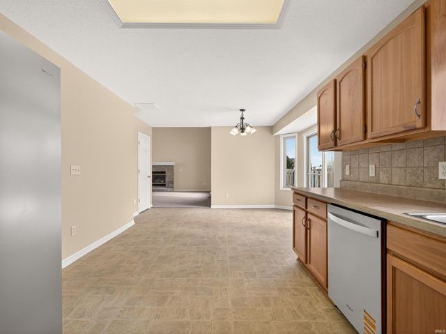 5125 Powell Plateau Crossing, Fort Wayne, IN 46808