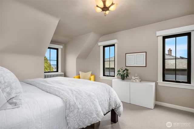 4915 NE 60th Street, Seattle, WA 98115